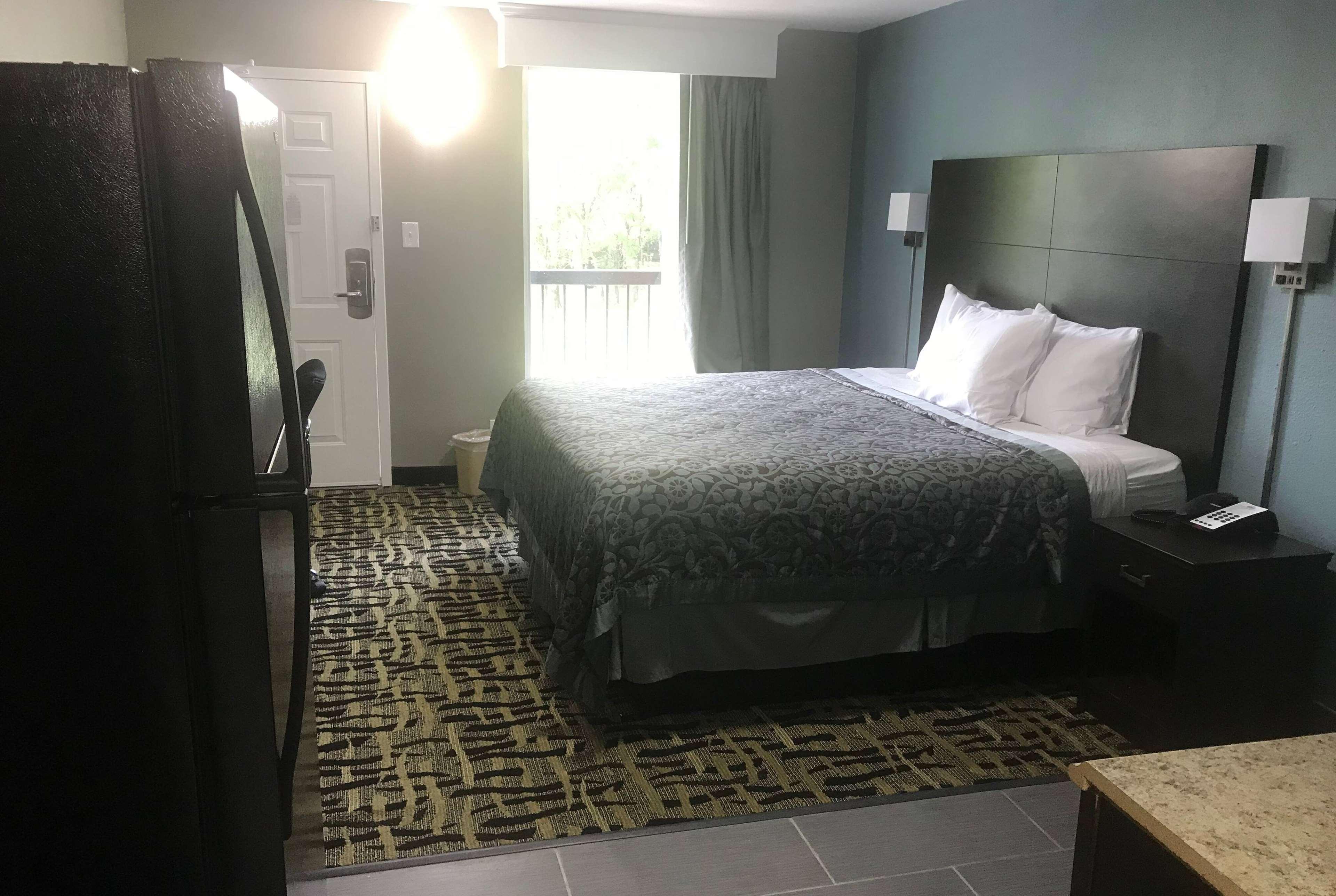 Days Inn & Suites By Wyndham Collierville Germantown Area Esterno foto