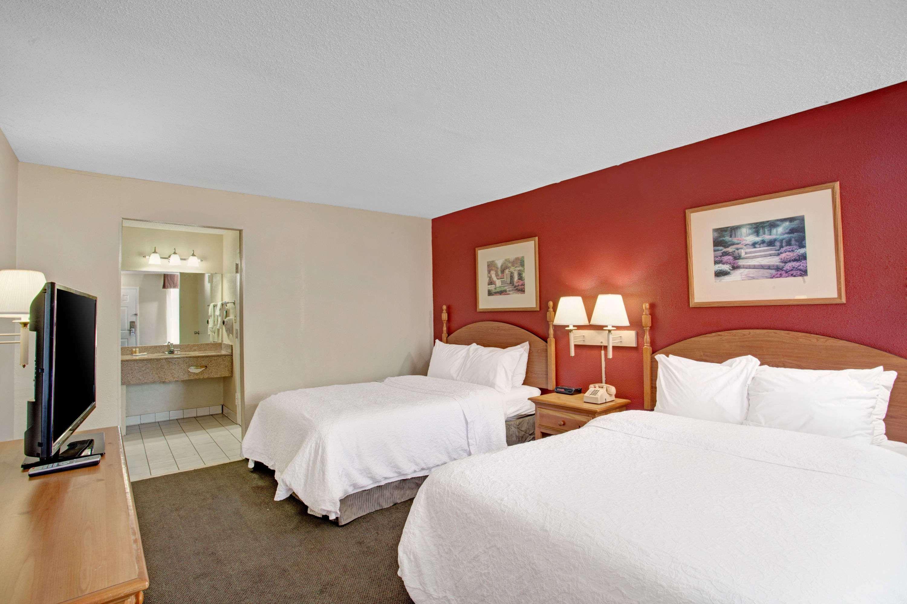 Days Inn & Suites By Wyndham Collierville Germantown Area Esterno foto