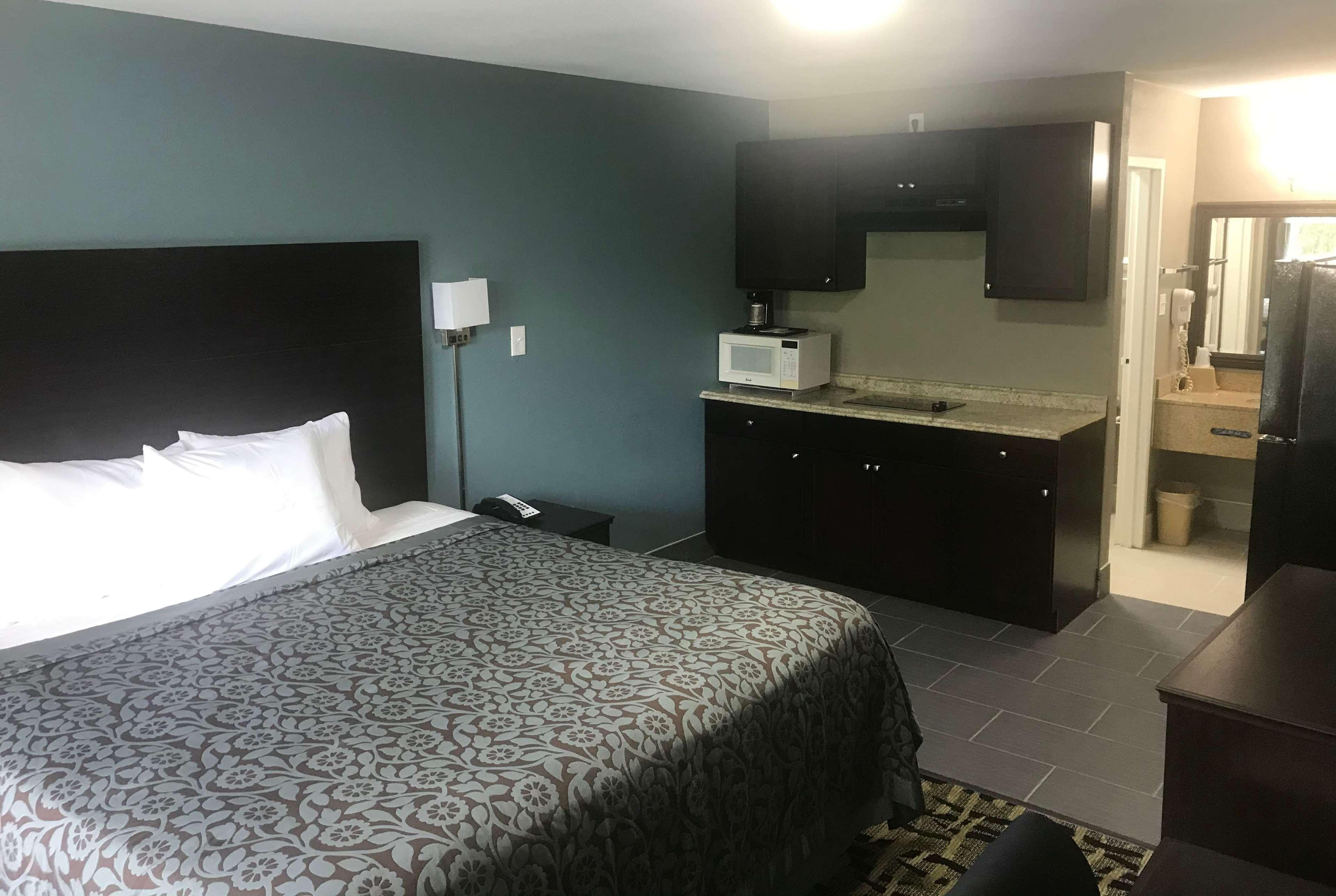 Days Inn & Suites By Wyndham Collierville Germantown Area Esterno foto