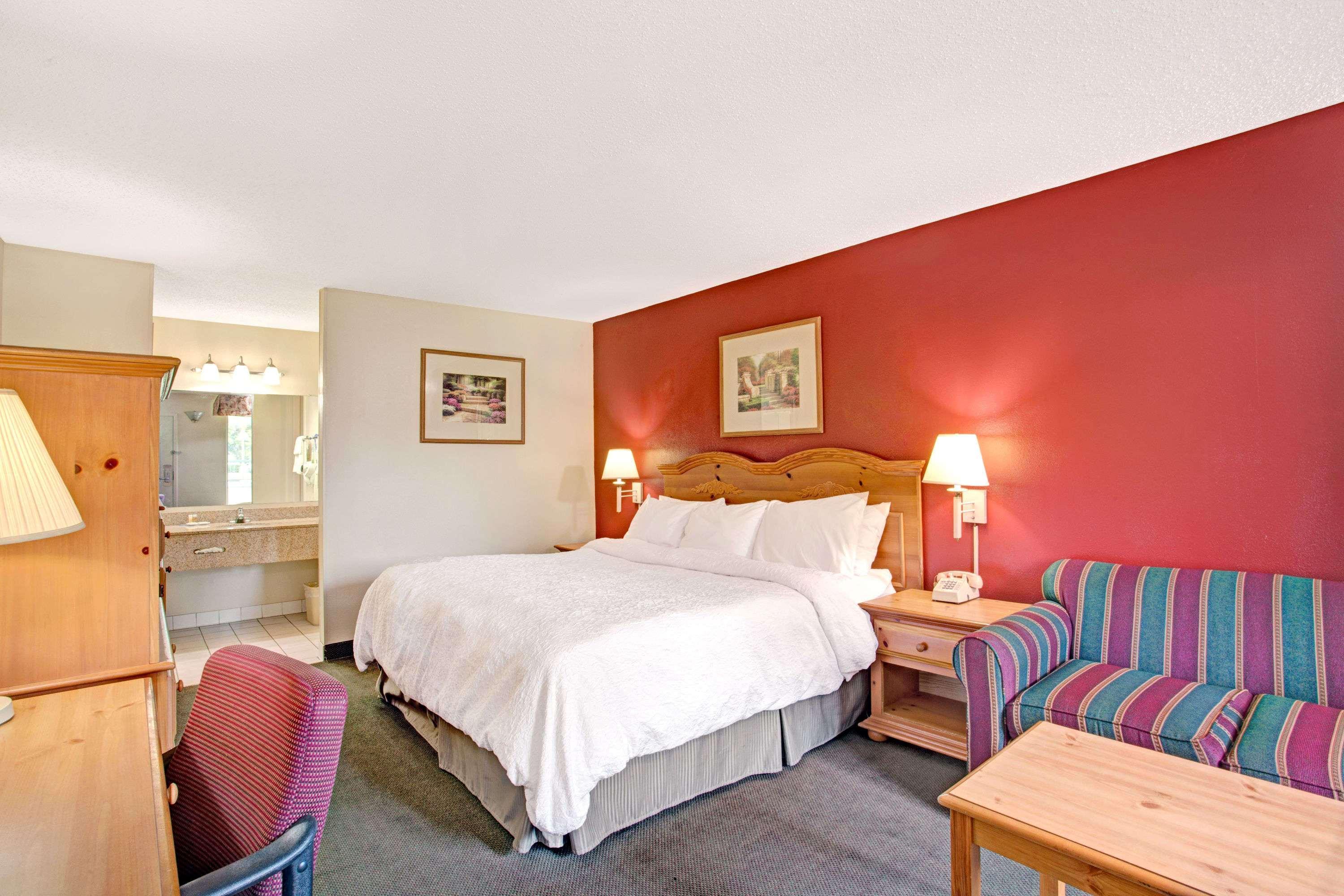 Days Inn & Suites By Wyndham Collierville Germantown Area Esterno foto